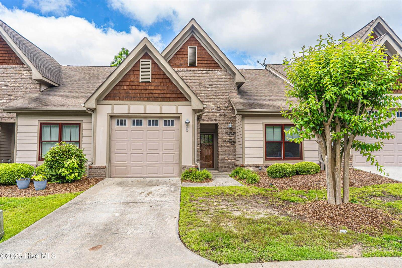 25 Elk Ridge Lane, Southern Pines, NC 28387