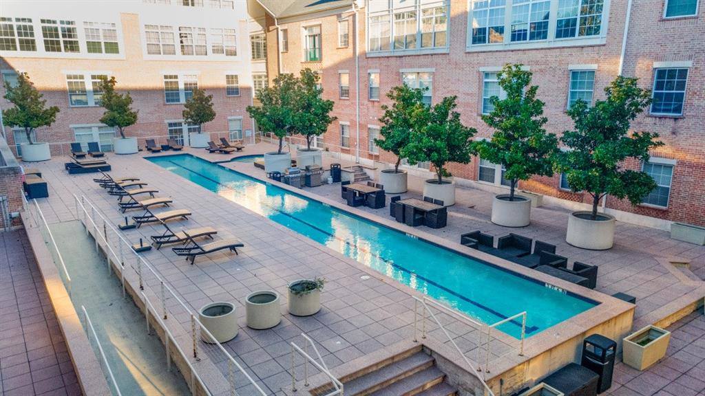 2305 Worthington Street, Dallas, TX 75204