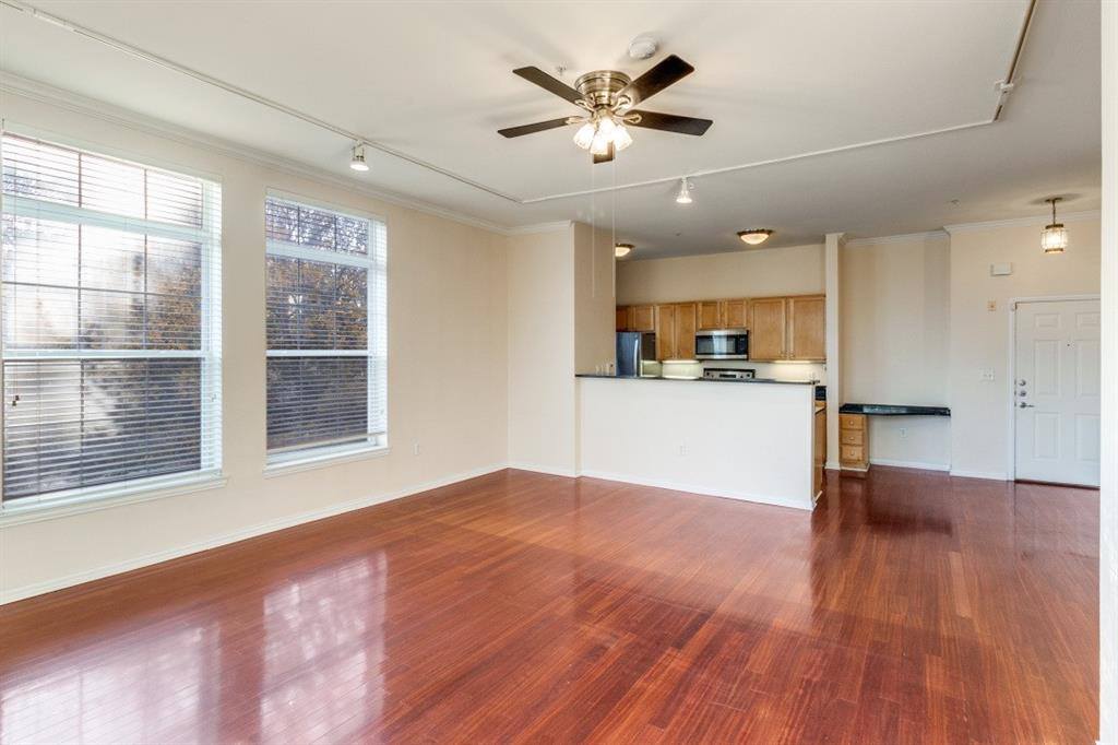 2305 Worthington Street, Dallas, TX 75204