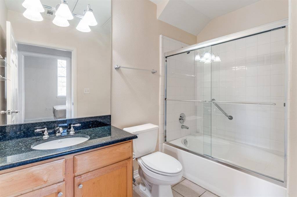 2305 Worthington Street, Dallas, TX 75204