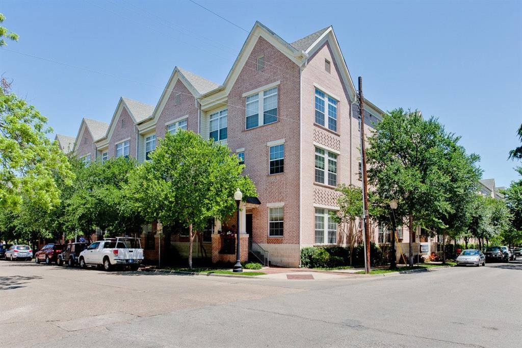 2305 Worthington Street, Dallas, TX 75204
