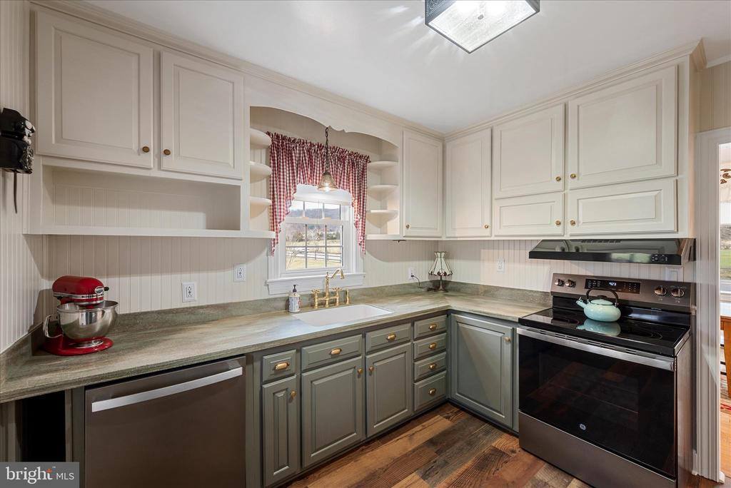 310 W Main Street, Wardensville, WV 26851