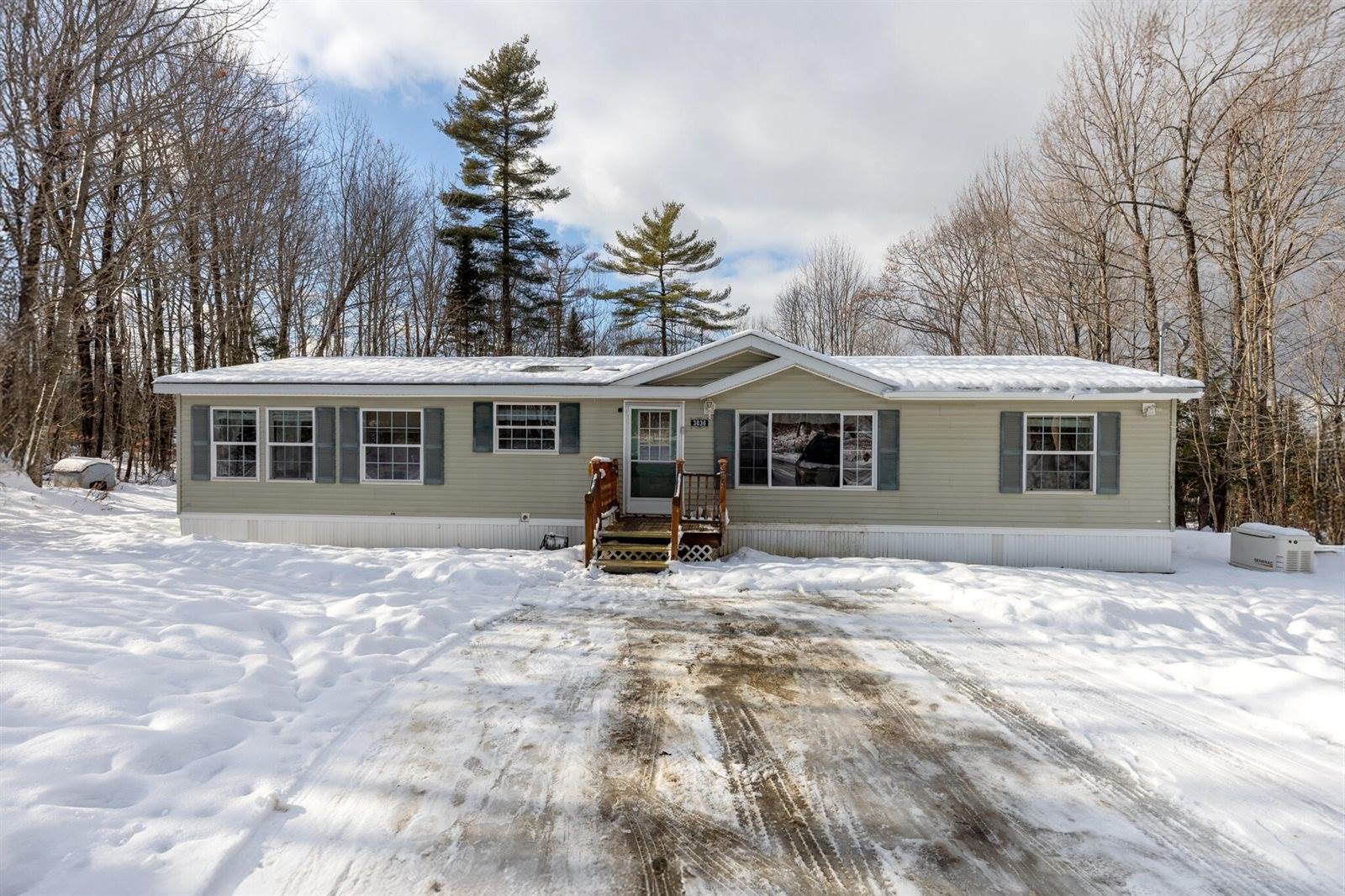 3036 Ohio Street, Glenburn, ME 04401