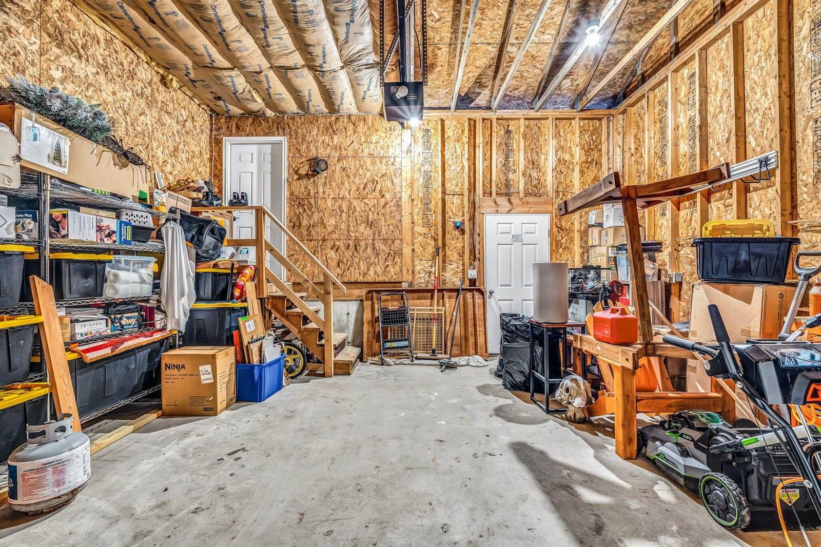 72 North Road, Winterport, ME 04496