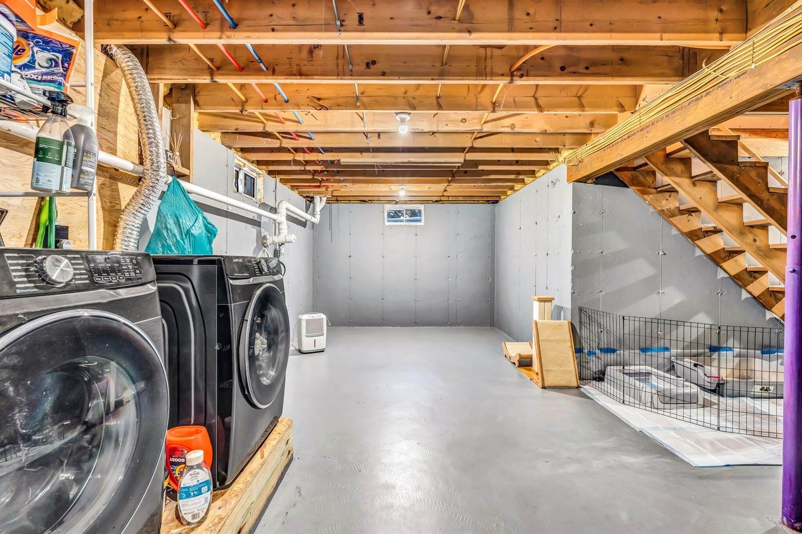 72 North Road, Winterport, ME 04496