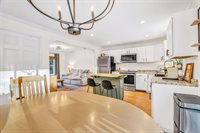 72 North Road, Winterport, ME 04496
