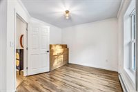 72 North Road, Winterport, ME 04496