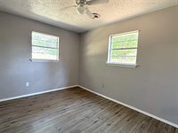 314 SW 68th St, Lawton, OK 73505