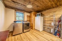 20250 Crabapple Road, Lebanon, MO 65536