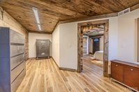 20250 Crabapple Road, Lebanon, MO 65536