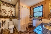 20250 Crabapple Road, Lebanon, MO 65536