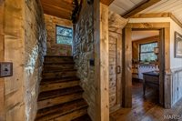 20250 Crabapple Road, Lebanon, MO 65536