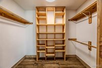 20250 Crabapple Road, Lebanon, MO 65536