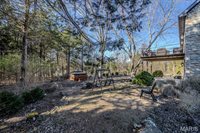 20250 Crabapple Road, Lebanon, MO 65536