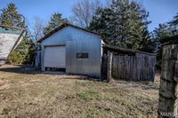20250 Crabapple Road, Lebanon, MO 65536