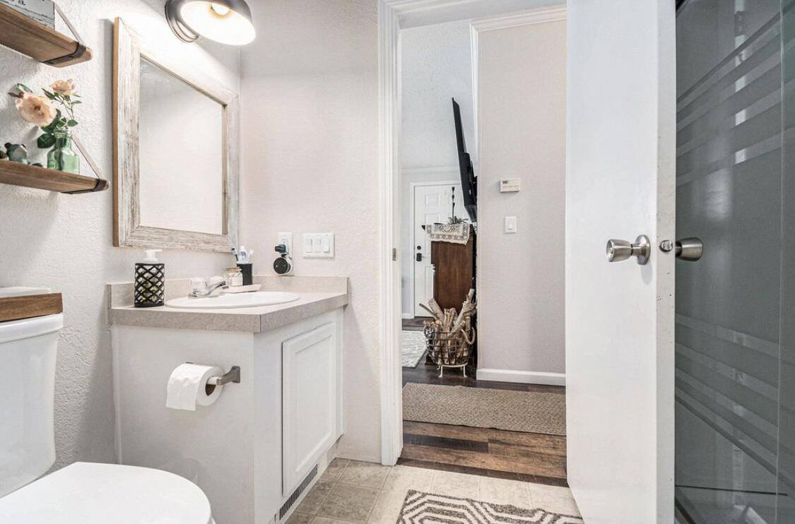 128 Maple Bluff Avenue, Prudenville, MI 48651