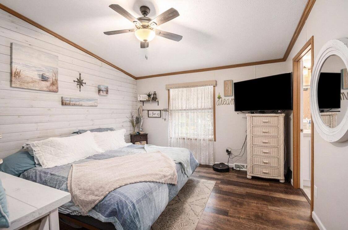 128 Maple Bluff Avenue, Prudenville, MI 48651