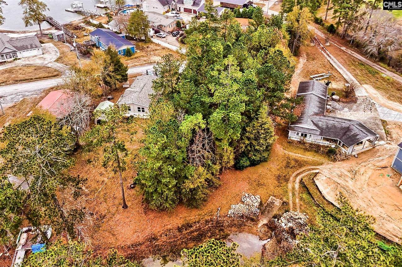 421 W Point, Gilbert, SC 29054