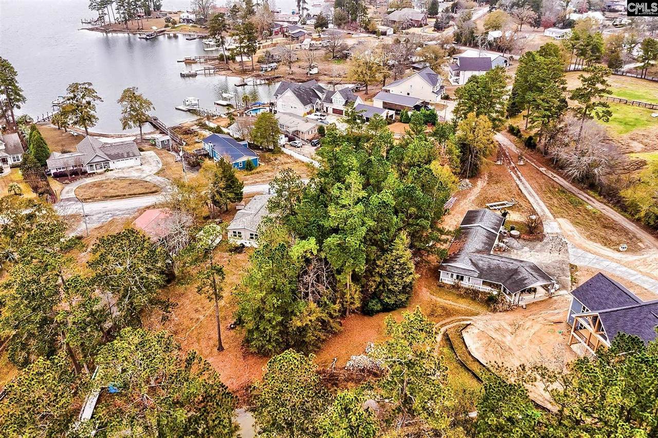 421 W Point, Gilbert, SC 29054