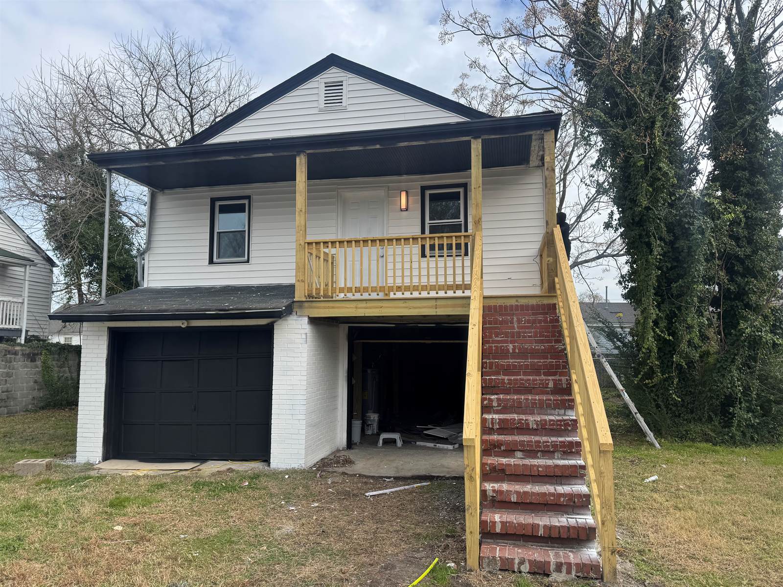 2211 Peach Street, Portsmouth, VA 23704