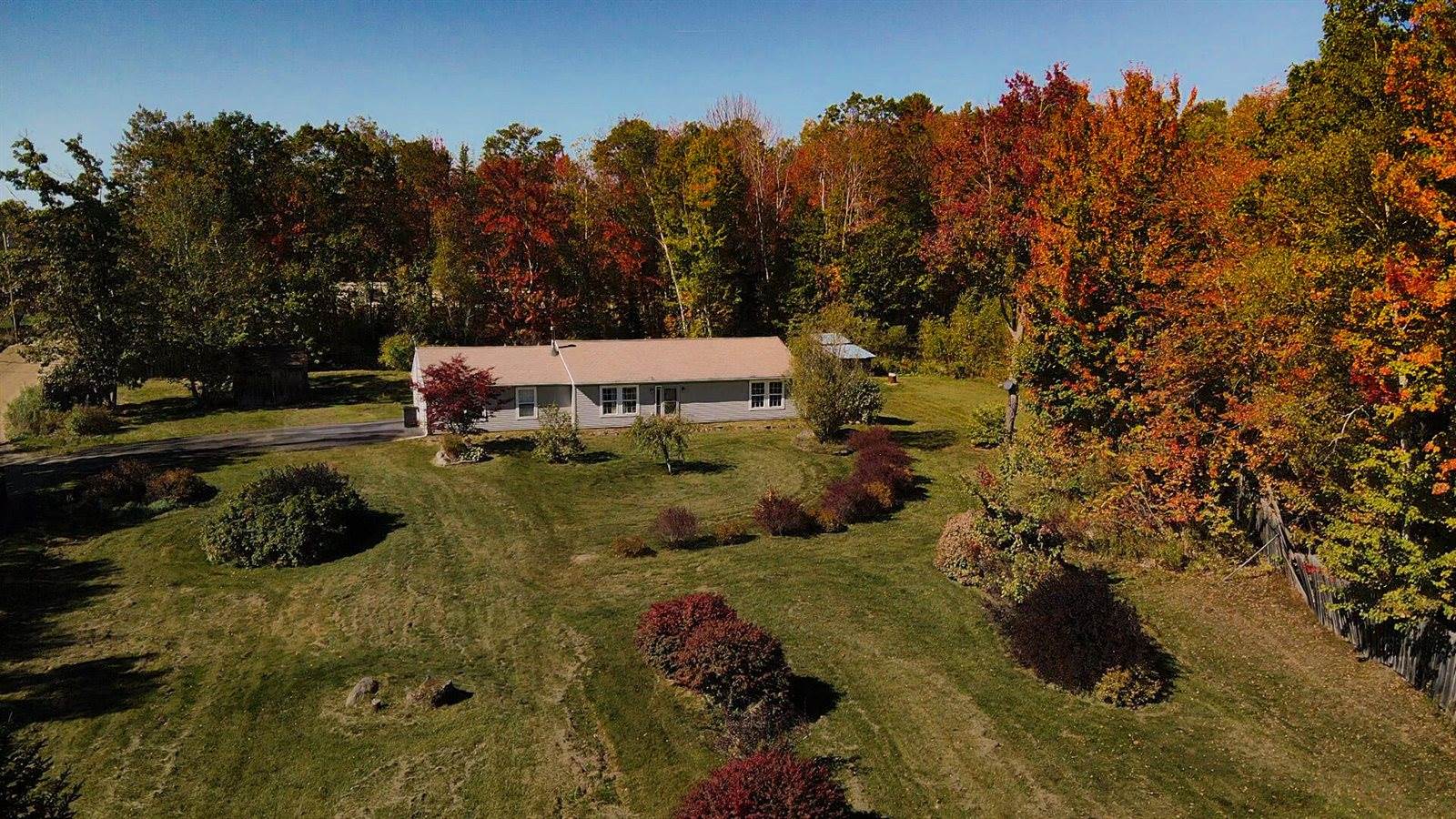 5 Deer Run Lane, Kenduskeag, ME 04450