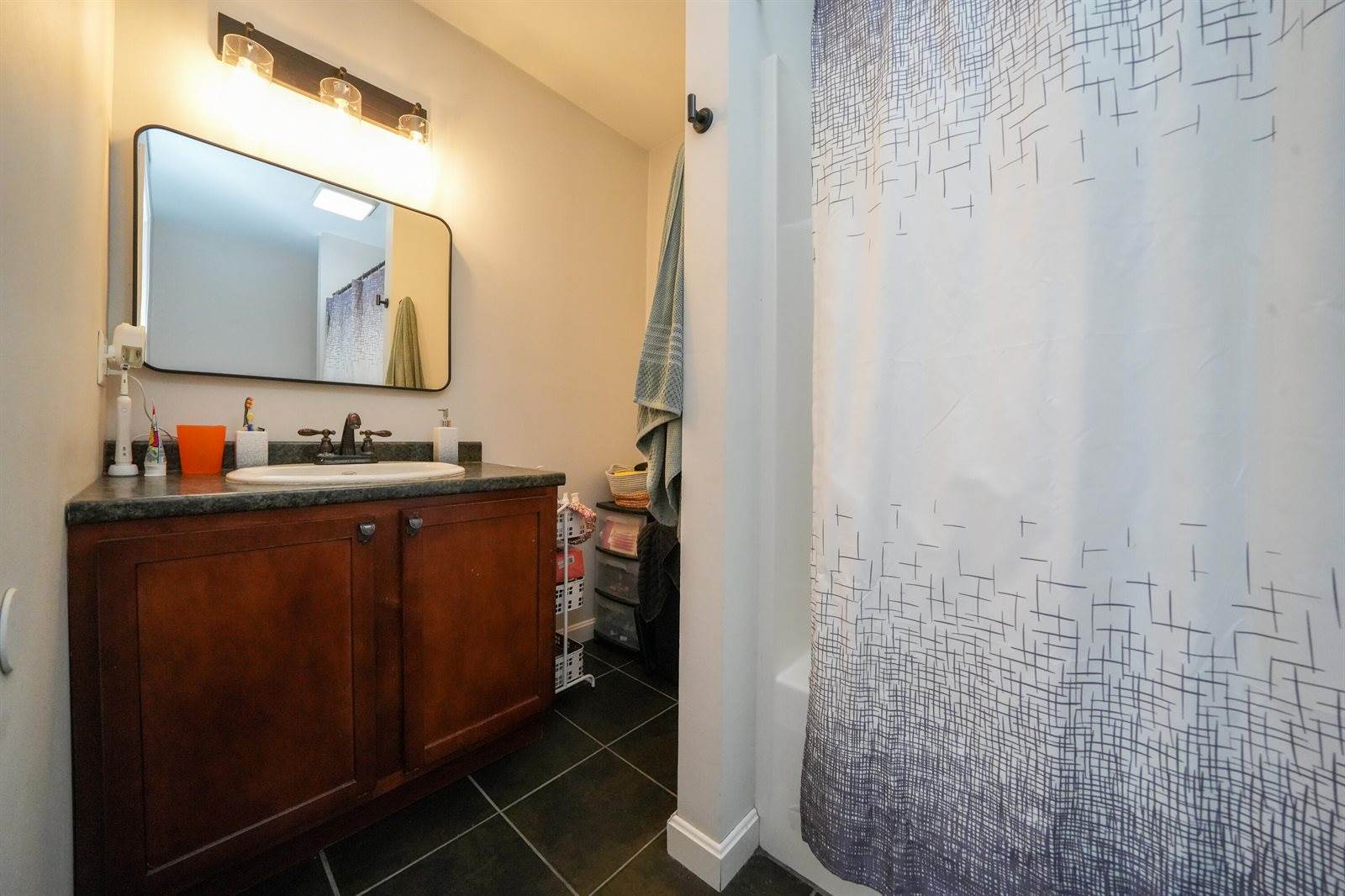 5 Deer Run Lane, Kenduskeag, ME 04450