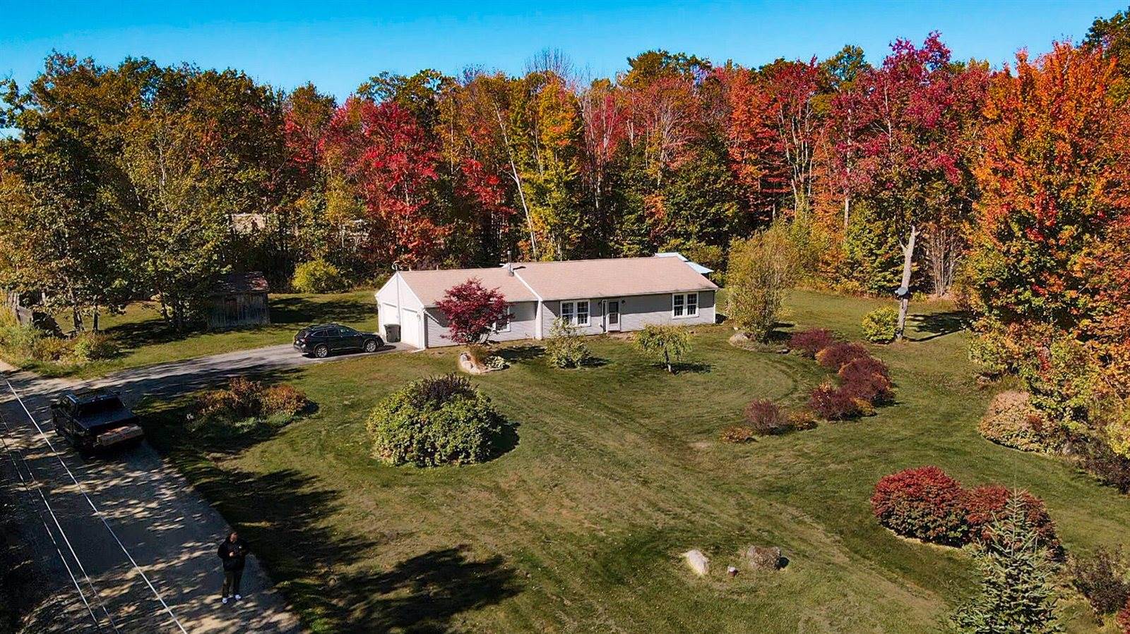 5 Deer Run Lane, Kenduskeag, ME 04450