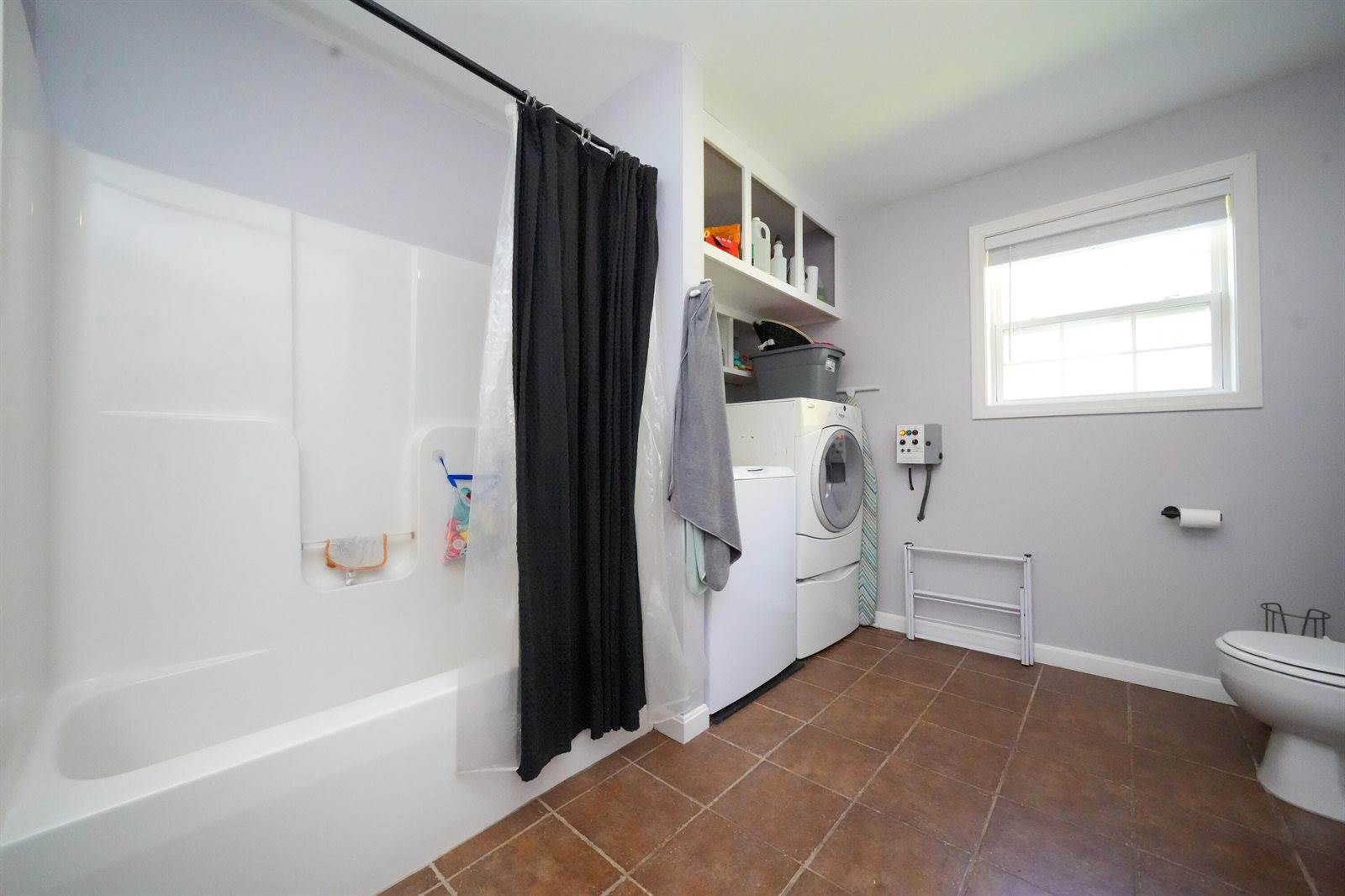 5 Deer Run Lane, Kenduskeag, ME 04450