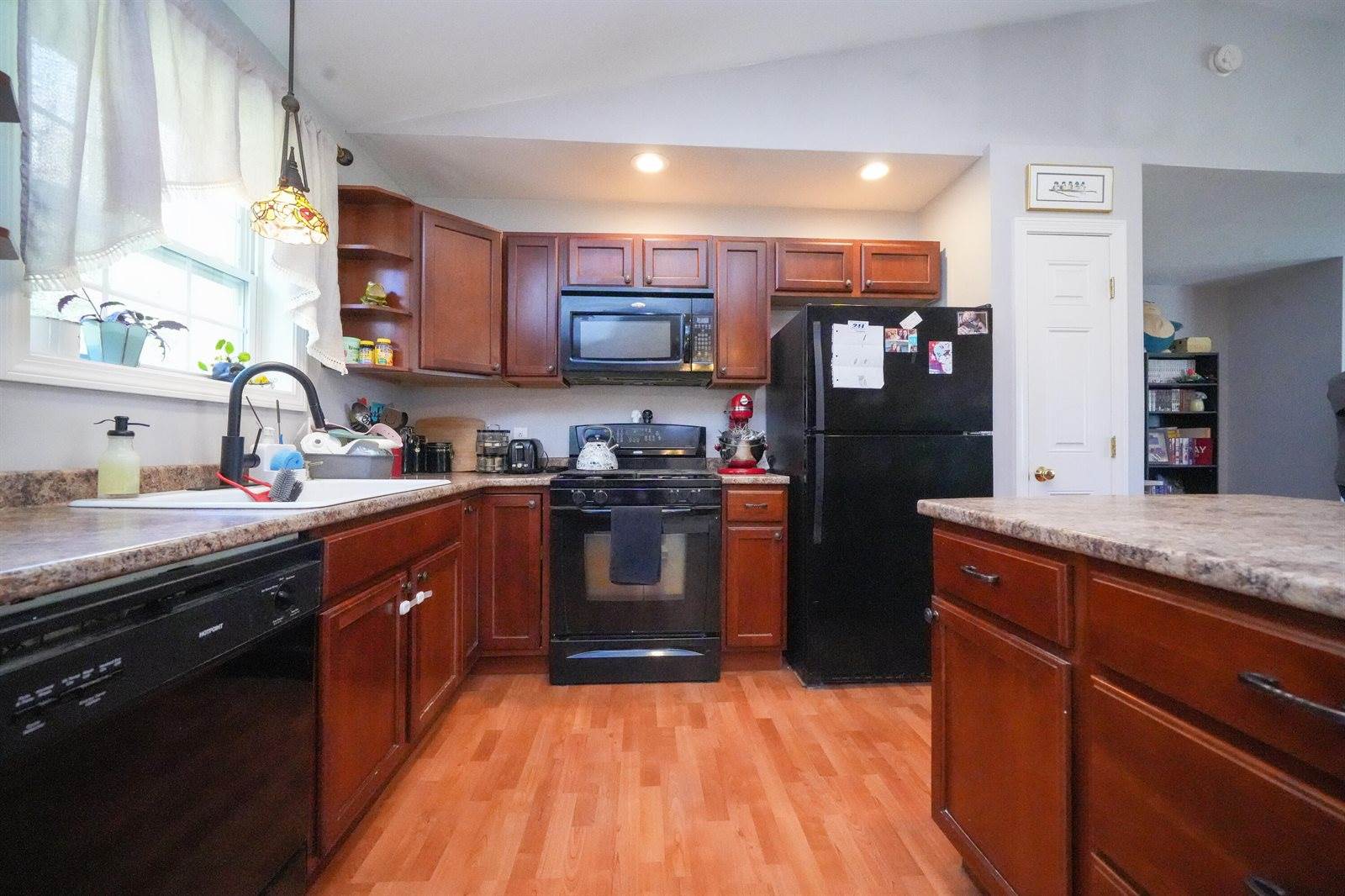 5 Deer Run Lane, Kenduskeag, ME 04450