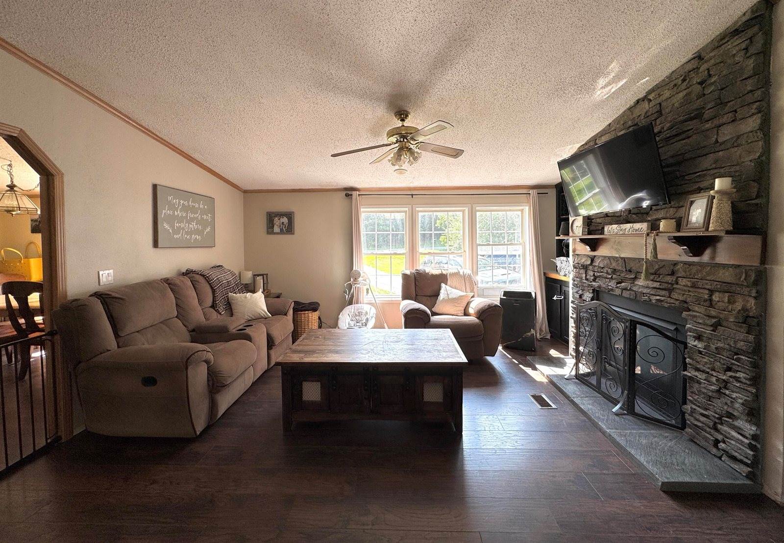 7 Pond Road, Abbot, ME 04406