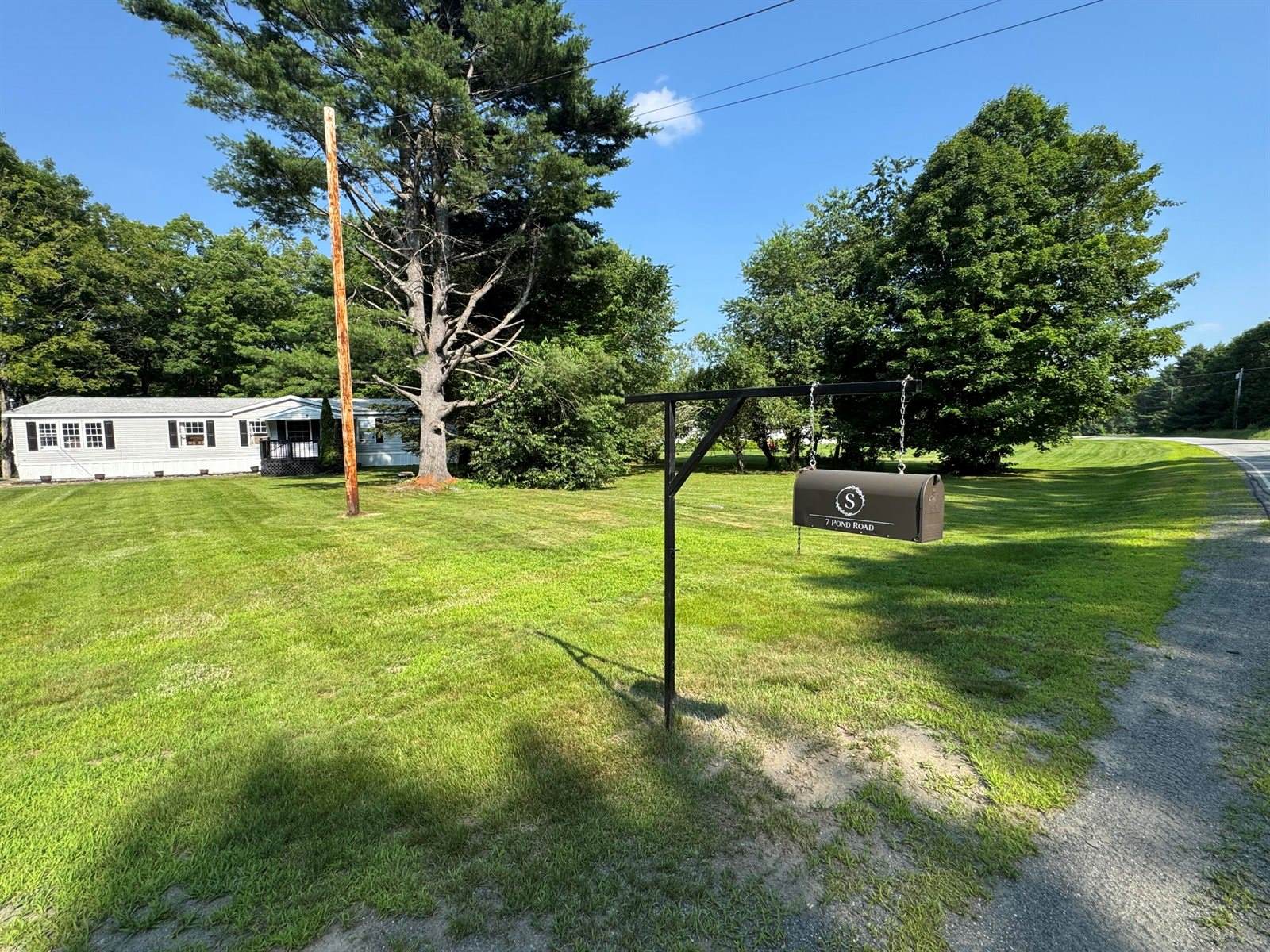 7 Pond Road, Abbot, ME 04406