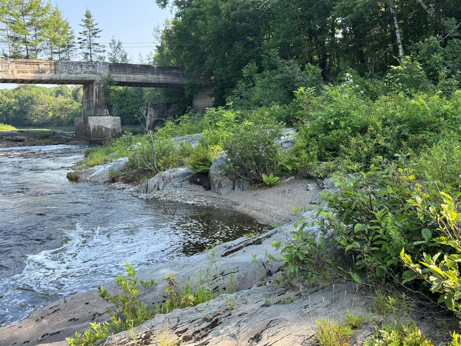 7 Pond Road, Abbot, ME 04406