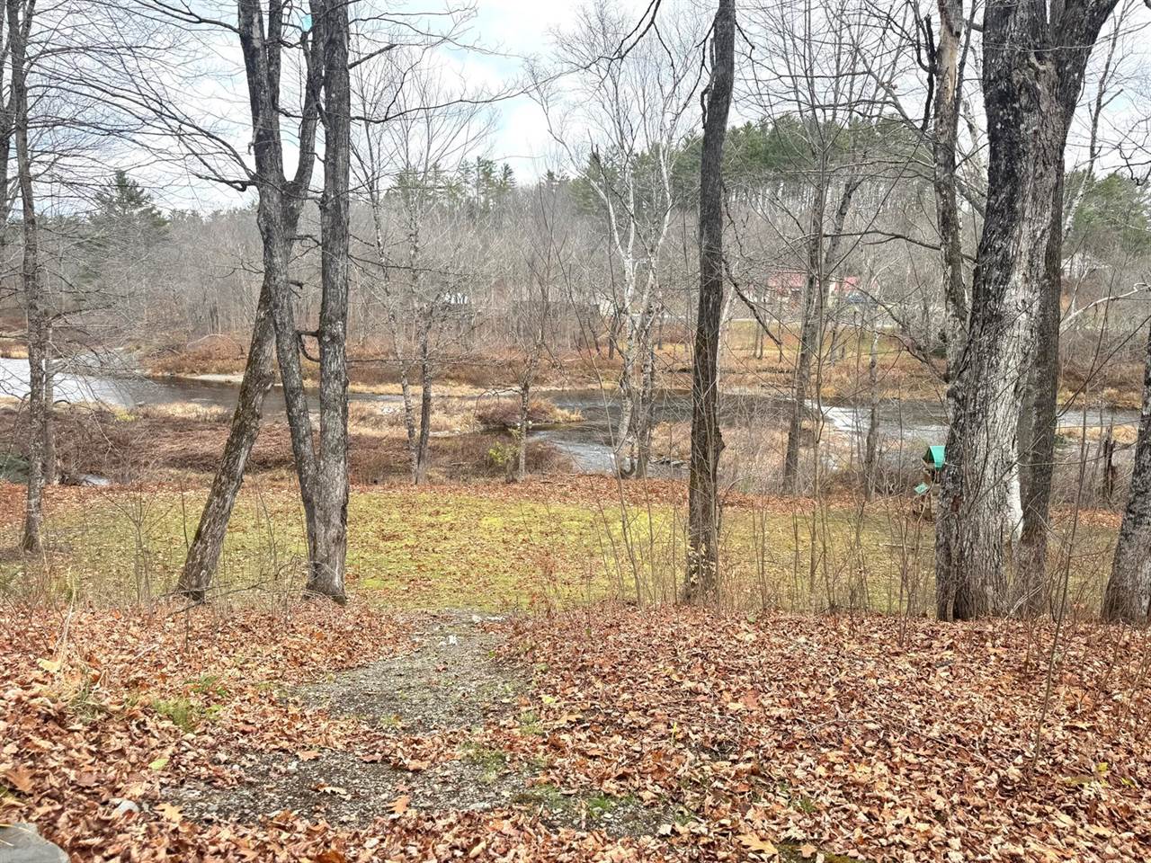 7 Pond Road, Abbot, ME 04406