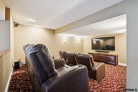 19719 Raven Drive, Louisville, NE 68037