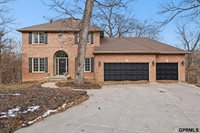 19719 Raven Drive, Louisville, NE 68037