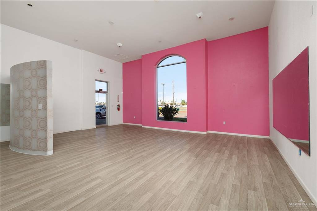 2801 West Expressway 83 Freeway, McAllen, TX 78503