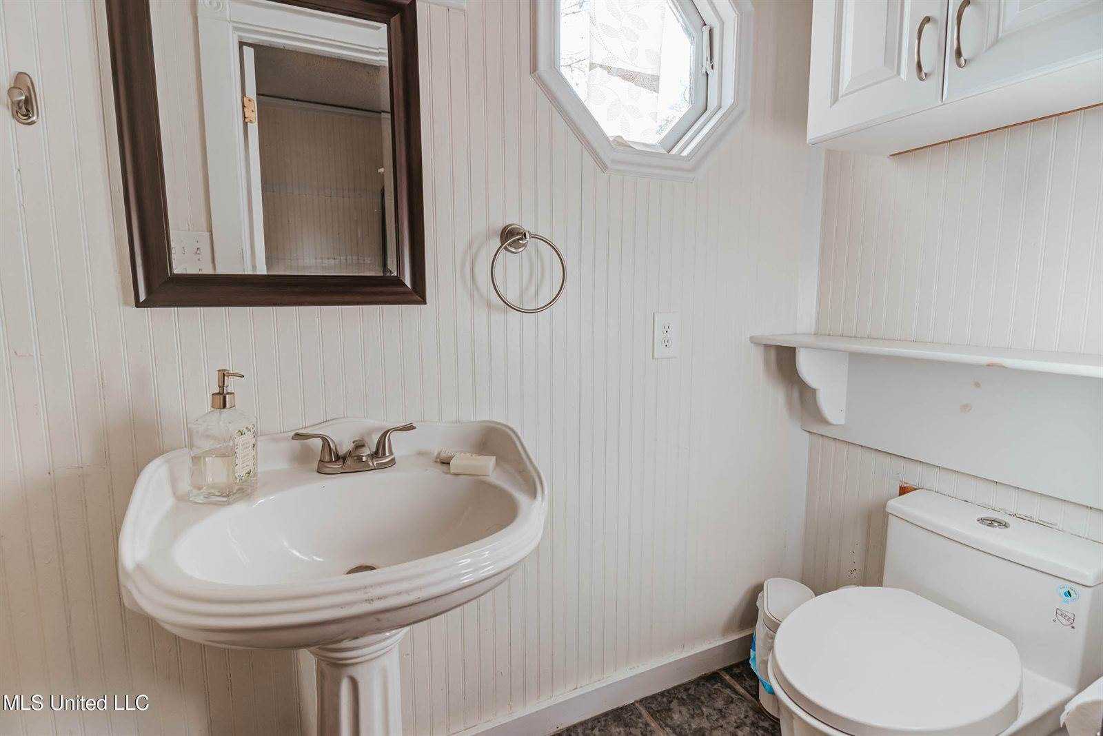 3016 Ed Parker Road, Moss Point, MS 39562