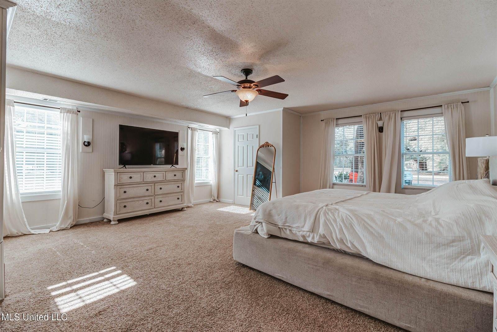 3016 Ed Parker Road, Moss Point, MS 39562