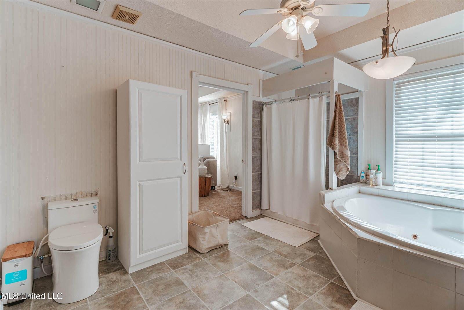 3016 Ed Parker Road, Moss Point, MS 39562