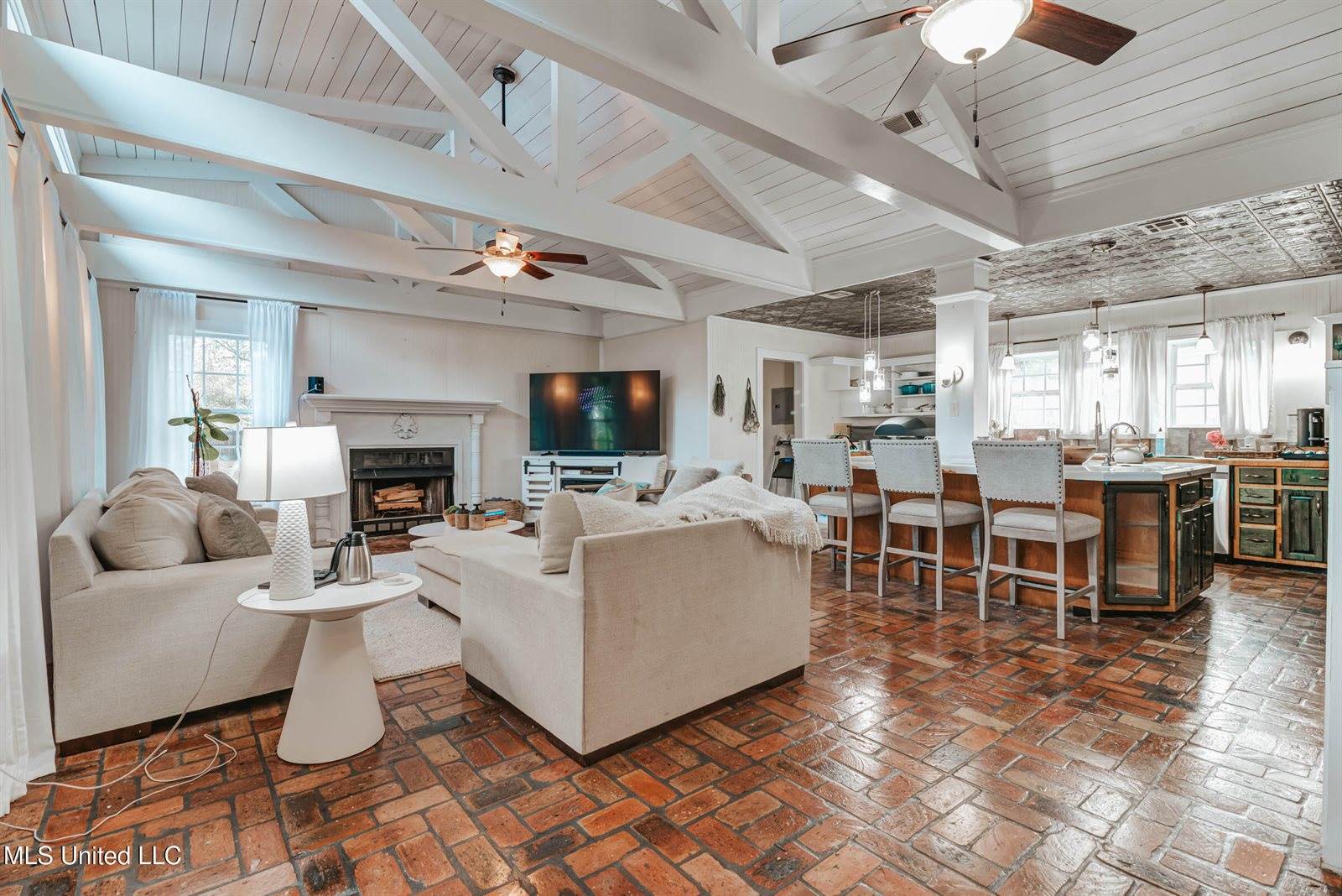 3016 Ed Parker Road, Moss Point, MS 39562