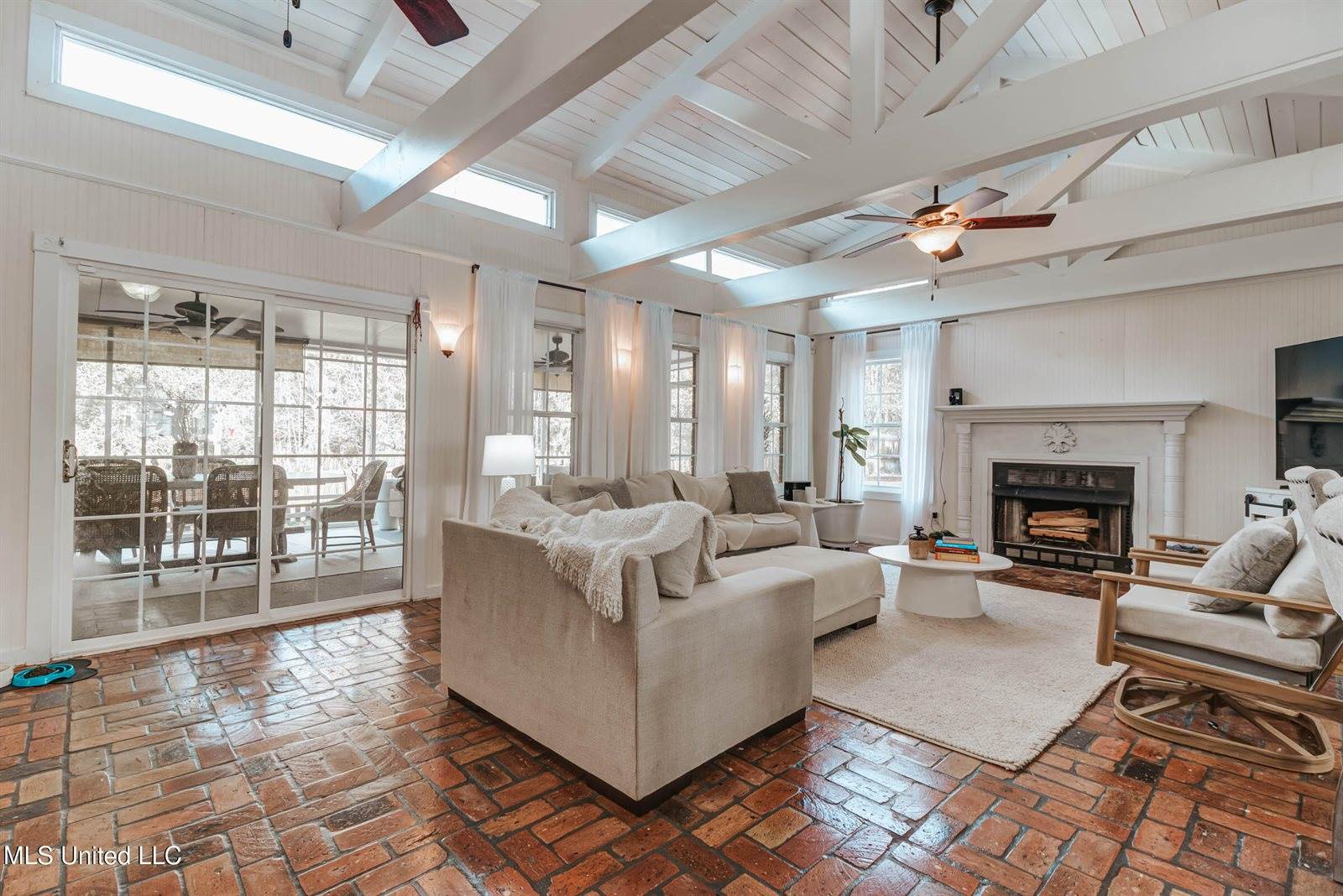 3016 Ed Parker Road, Moss Point, MS 39562