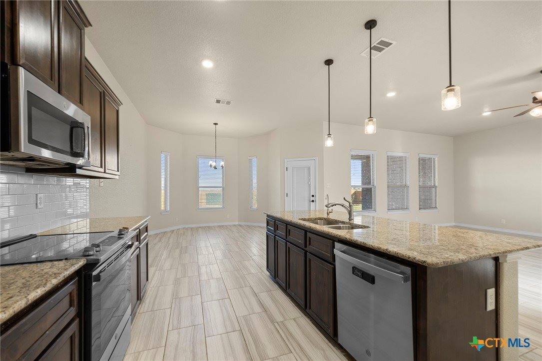 2518 Meadow Lark Drive, Killeen, TX 76542