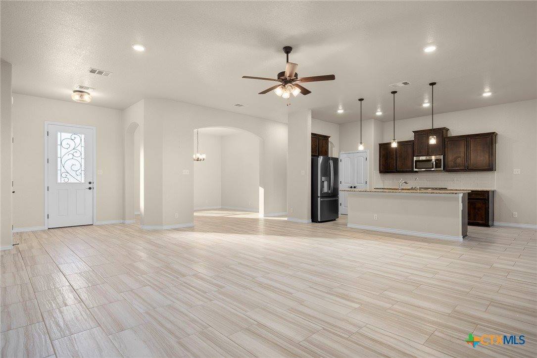 2518 Meadow Lark Drive, Killeen, TX 76542