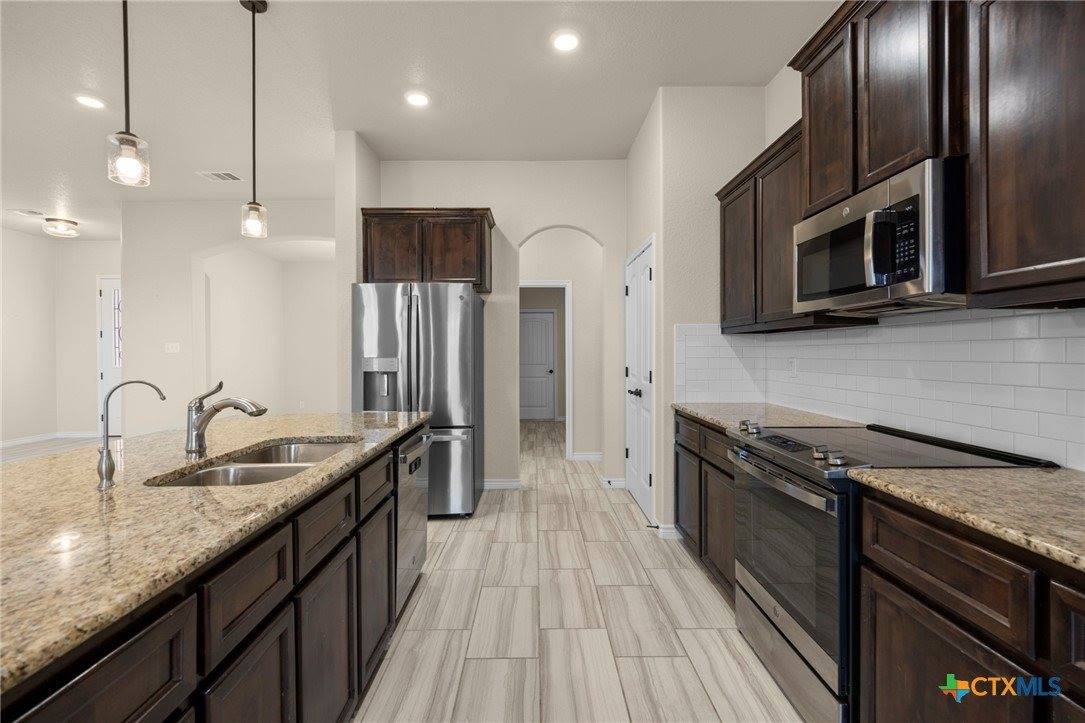 2518 Meadow Lark Drive, Killeen, TX 76542