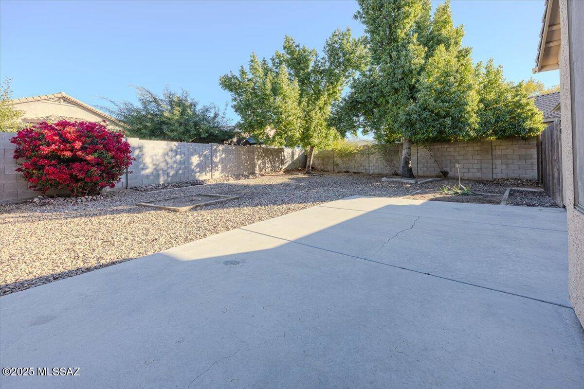 5680 Shady Grove Drive, Tucson, AZ 85742