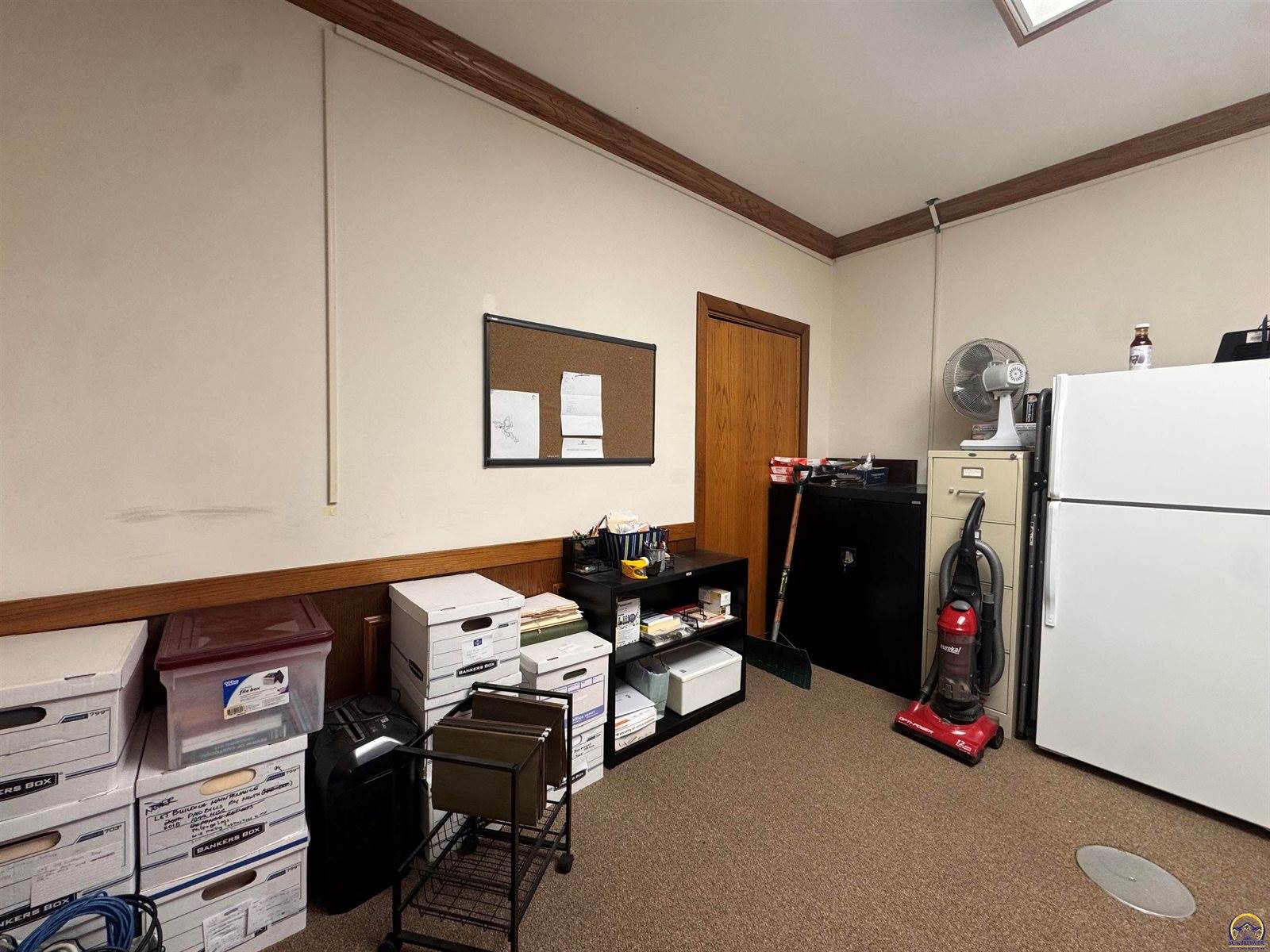 5853 SW 29th ST, Topeka, KS 66614