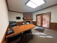 5853 SW 29th ST, Topeka, KS 66614