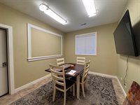 5857 SW 29th ST, Topeka, KS 66614