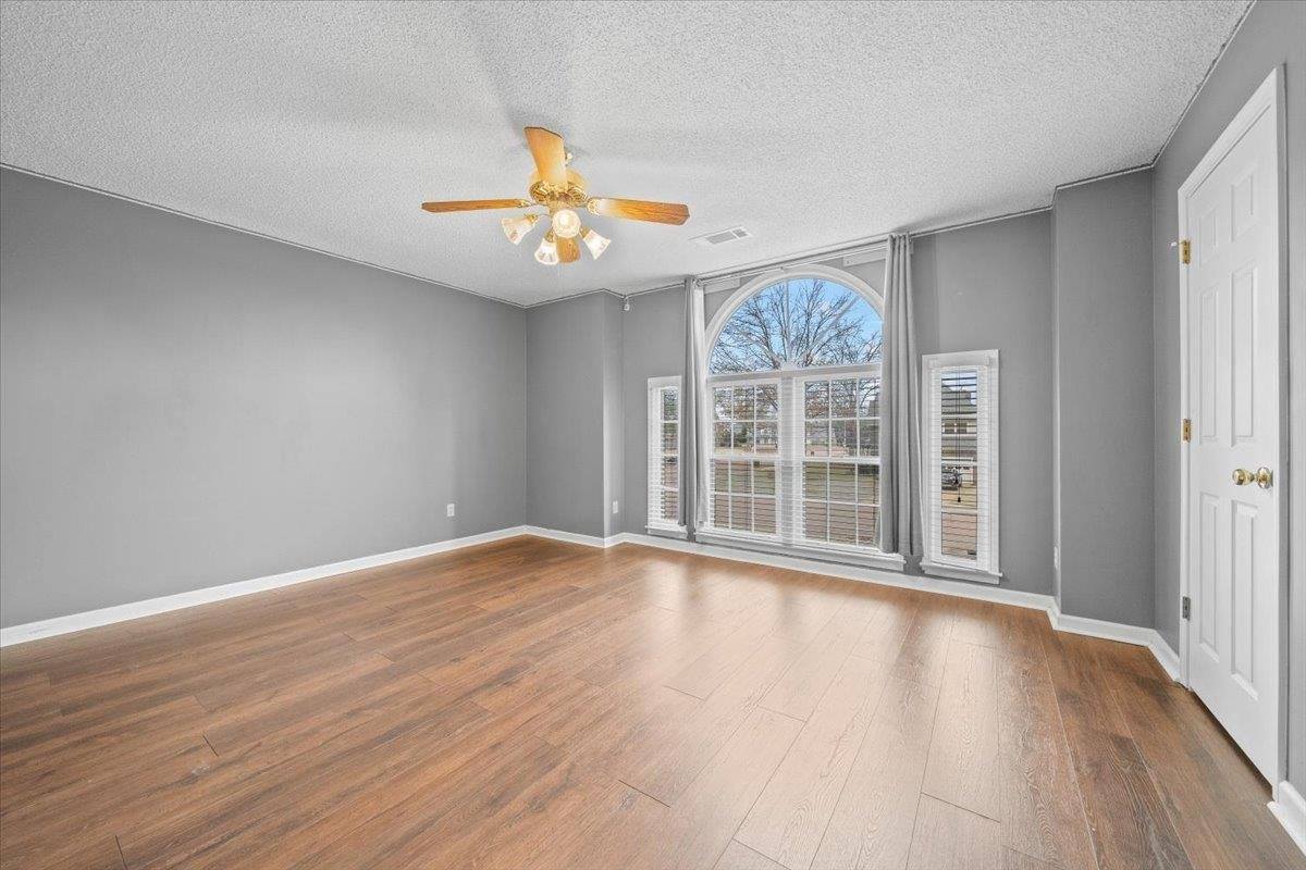 711 Autumn Winds Dr, Collierville, TN 38017