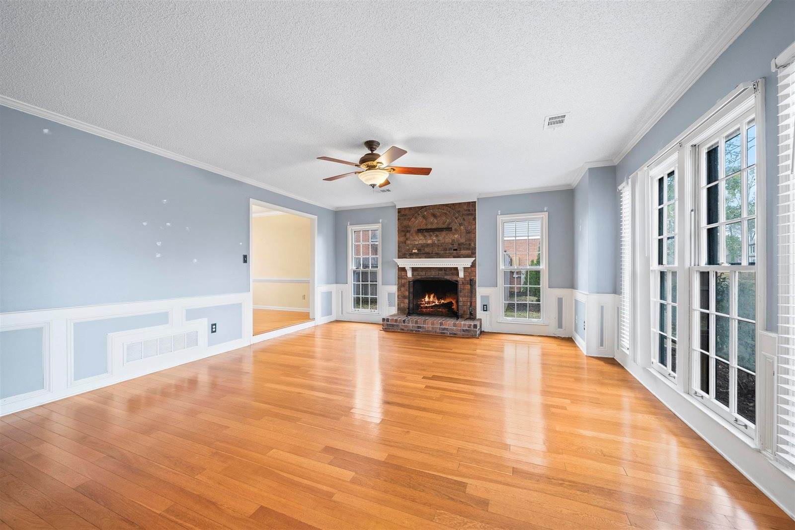 711 Autumn Winds Dr, Collierville, TN 38017